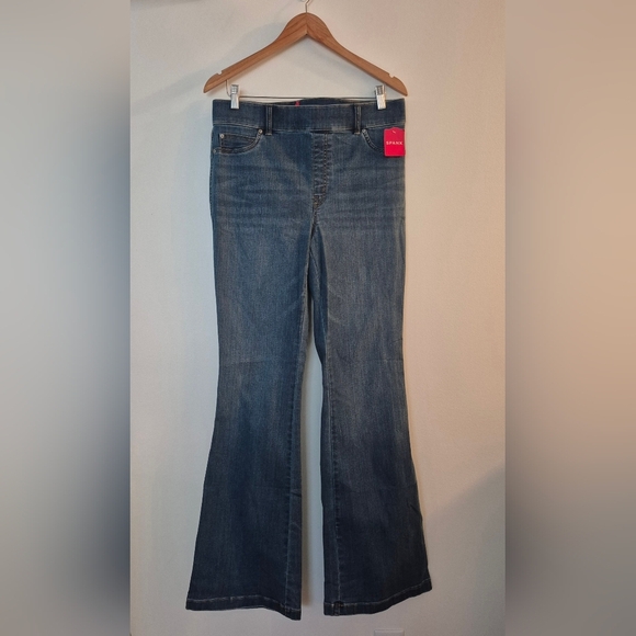 NWT Spanx Flare Vintage Indigo Pull On Jeans Shapewear Compression Sz XL - Picture 3 of 8